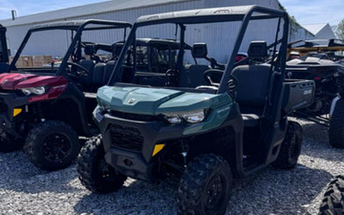 2025 Can-Am Defender HD7