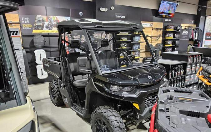 2025 Can-Am® Defender DPS HD9 Stealth Black