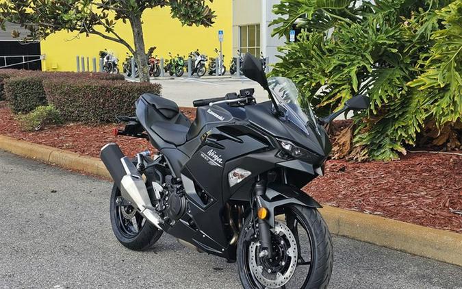 2026 Kawasaki Ninja 500 ABS Metallic Flat Spark Black