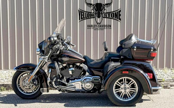 2011 Harley-Davidson® Tri Glide™ Ultra Classic® Two-Tone Merlot Sunglo/Vivid Black