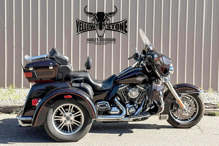 2011 Harley-Davidson® Tri Glide™ Ultra Classic® Two-Tone Merlot Sunglo/Vivid Black