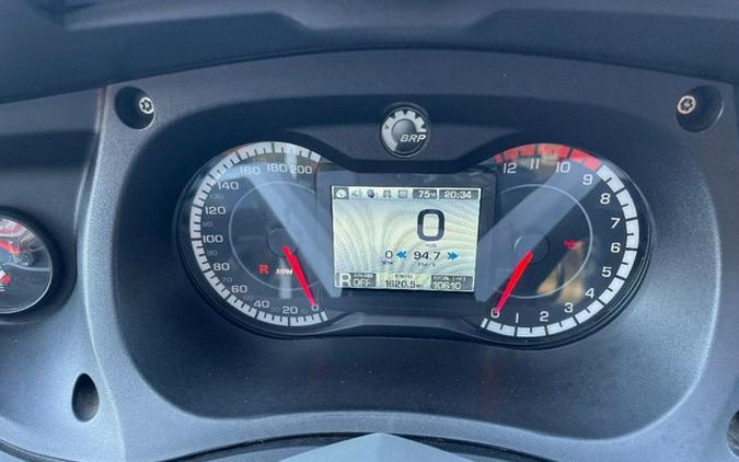2010 Can-Am Spyder Roadster RT