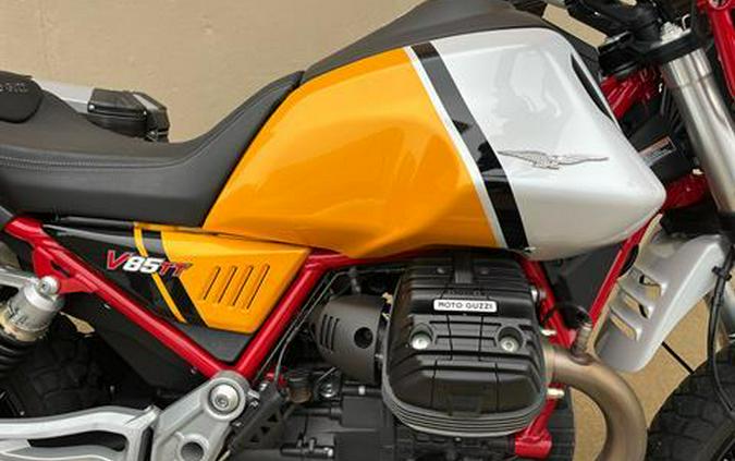 2022 Moto Guzzi V85 TT Adventure