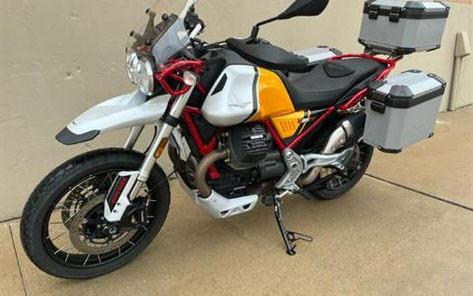 2022 Moto Guzzi V85 TT Adventure