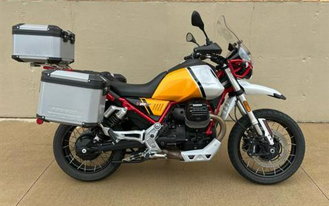 2022 Moto Guzzi V85 TT Adventure