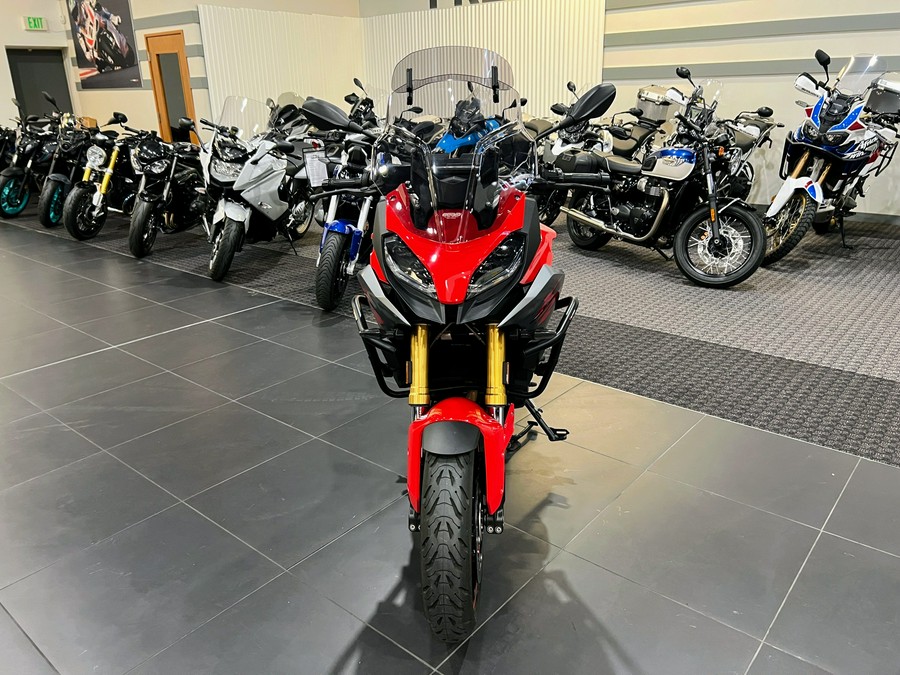 2021 BMW F 900 XR