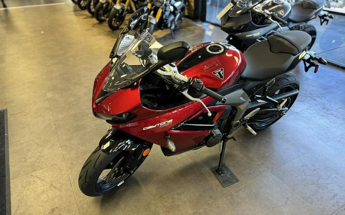 2025 Triumph Daytona 660 Carnival Red/Sapphire Black