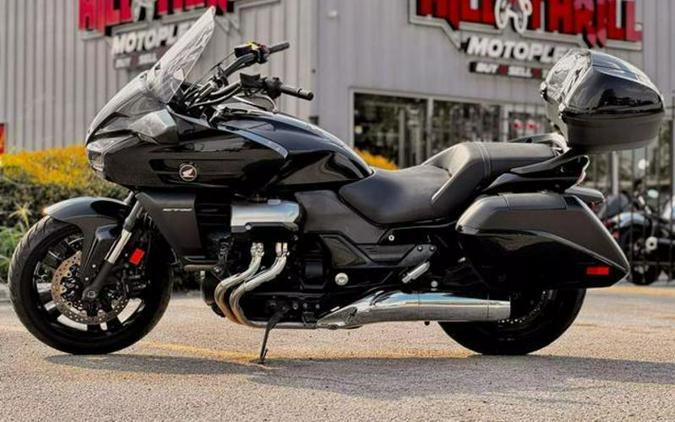 2014 Honda® CTX1300 Deluxe