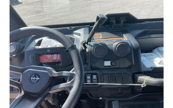 2026 DEFENDER DPS CAB HD10 MAX - Can-Am