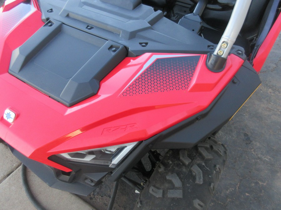 2026 POLARIS RZR 200 EFI