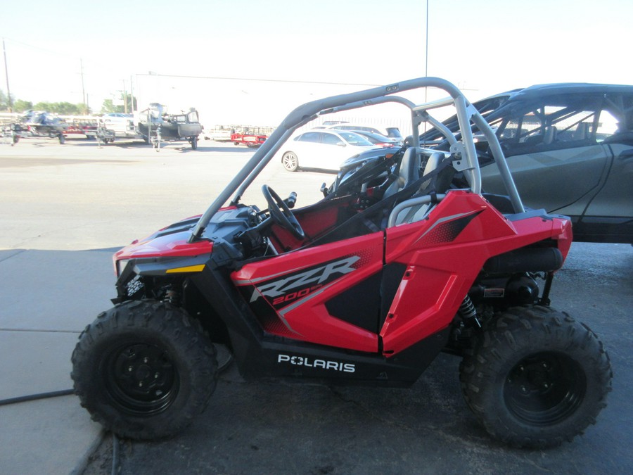 2026 POLARIS RZR 200 EFI
