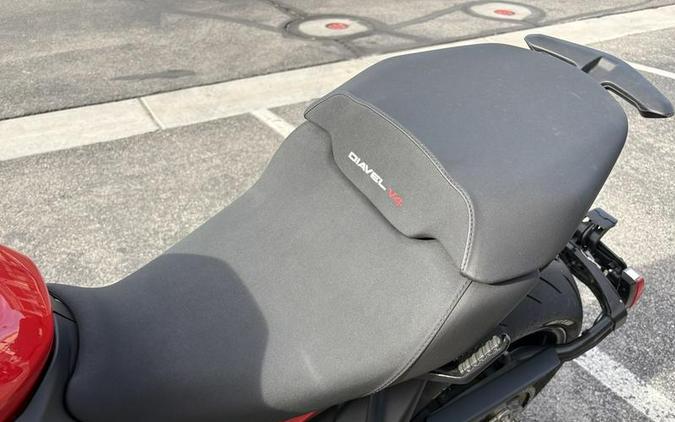 2023 Ducati Diavel V4 Ducati Red