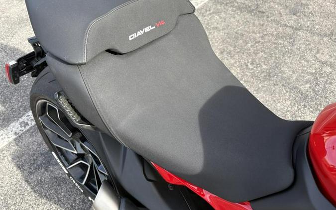 2023 Ducati Diavel V4 Ducati Red