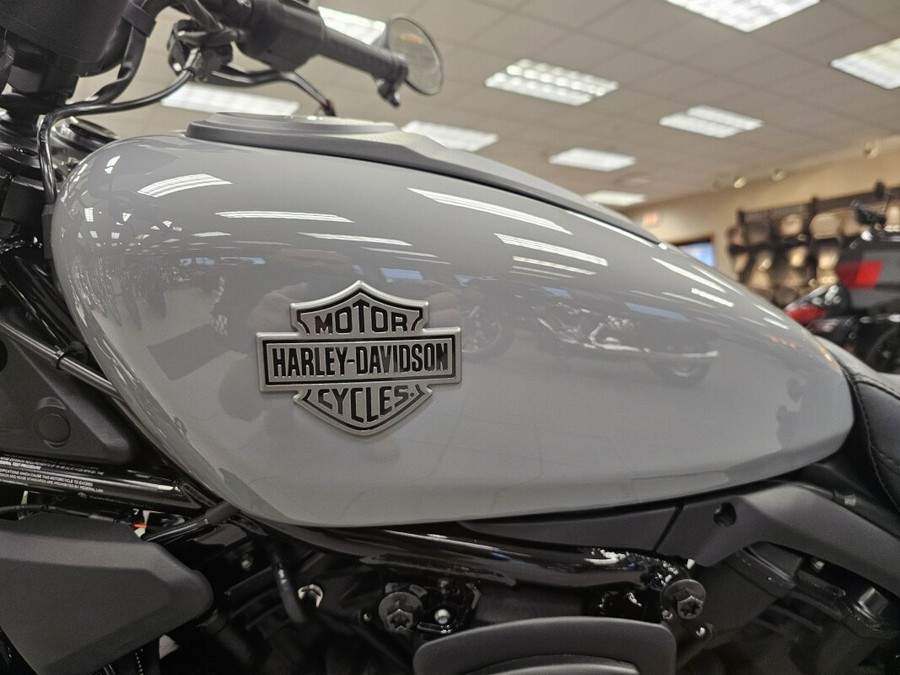 RH975 2026 Nightster®