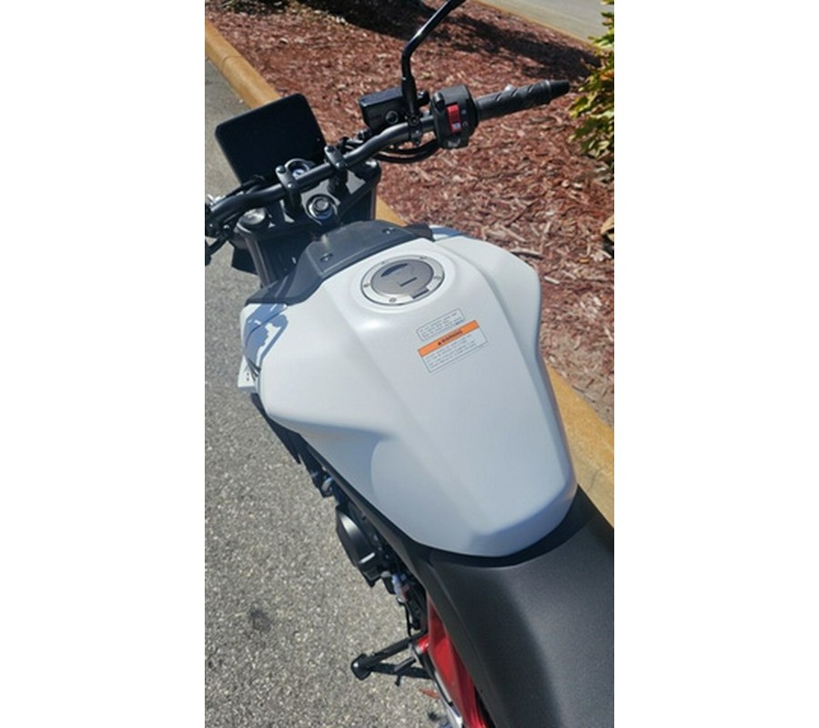 2025 Honda CB750 Hornet