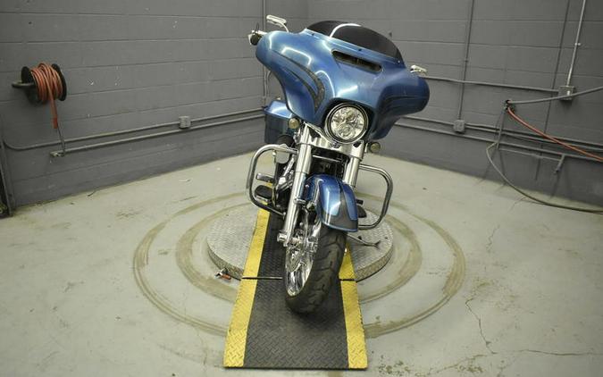2014 Harley-Davidson® FLHX - Street Glide®