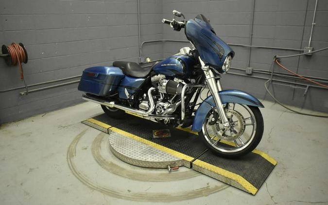 2014 Harley-Davidson® FLHX - Street Glide®