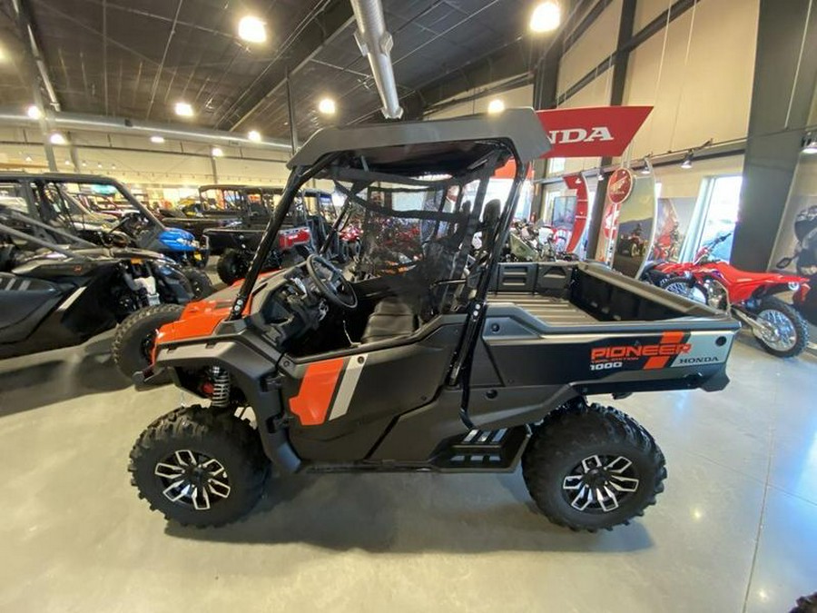 2023 Honda® Pioneer 1000 Trail