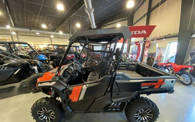 2023 Honda® Pioneer 1000 Trail