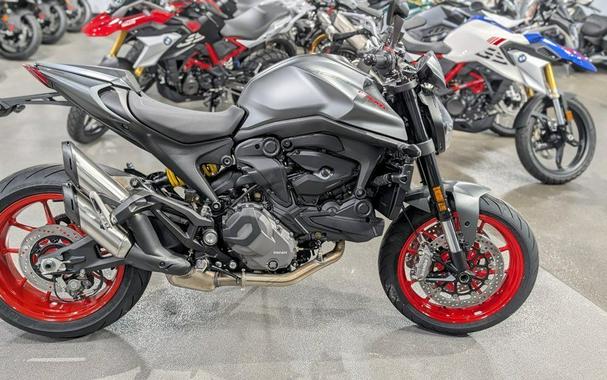 2025 Ducati MONSTER PLUS