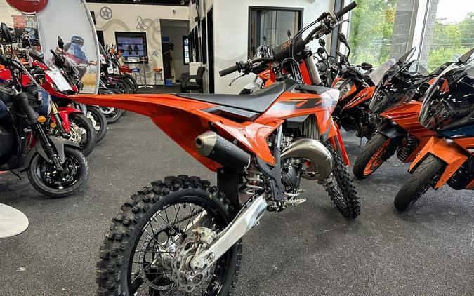 2025 KTM 125 SX