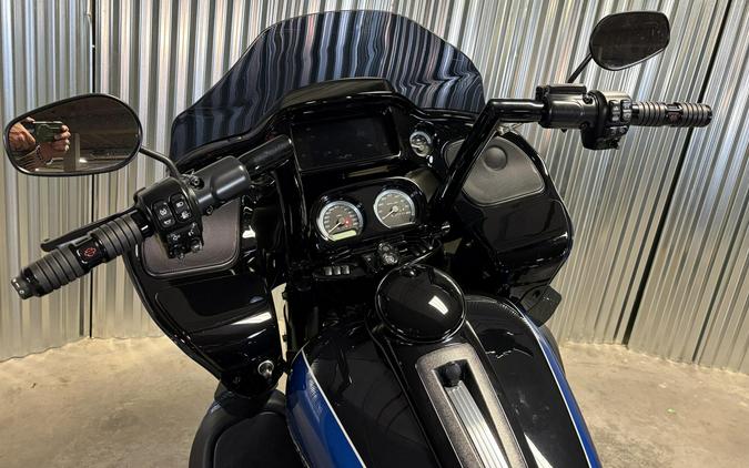 2025 Harley-Davidson Road Glide Blue Burst