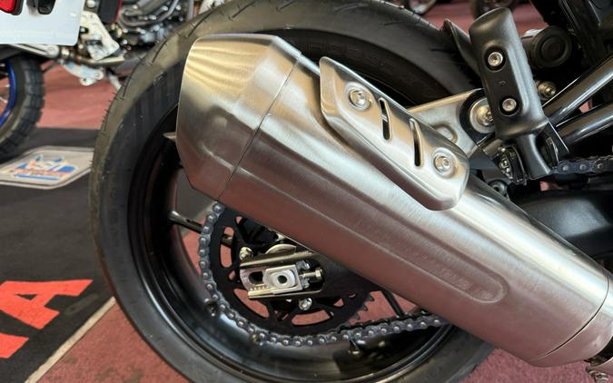 2026 Triumph Thruxton 400