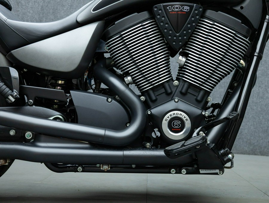 2016 VICTORY GUNNER