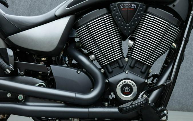 2016 VICTORY GUNNER
