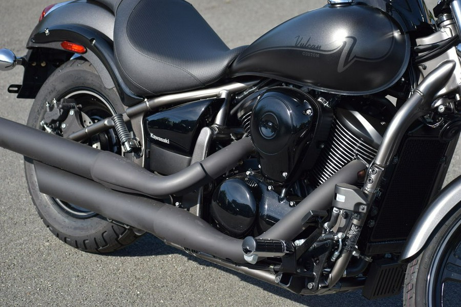 2024 Kawasaki Vulcan® 900 Classic Custom