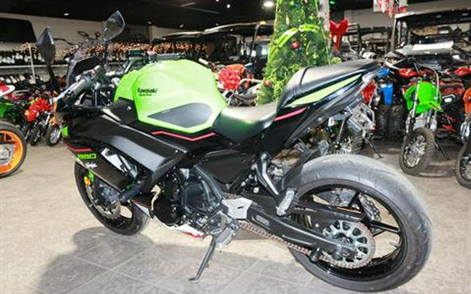 2022 Kawasaki Ninja 650 KRT Edition