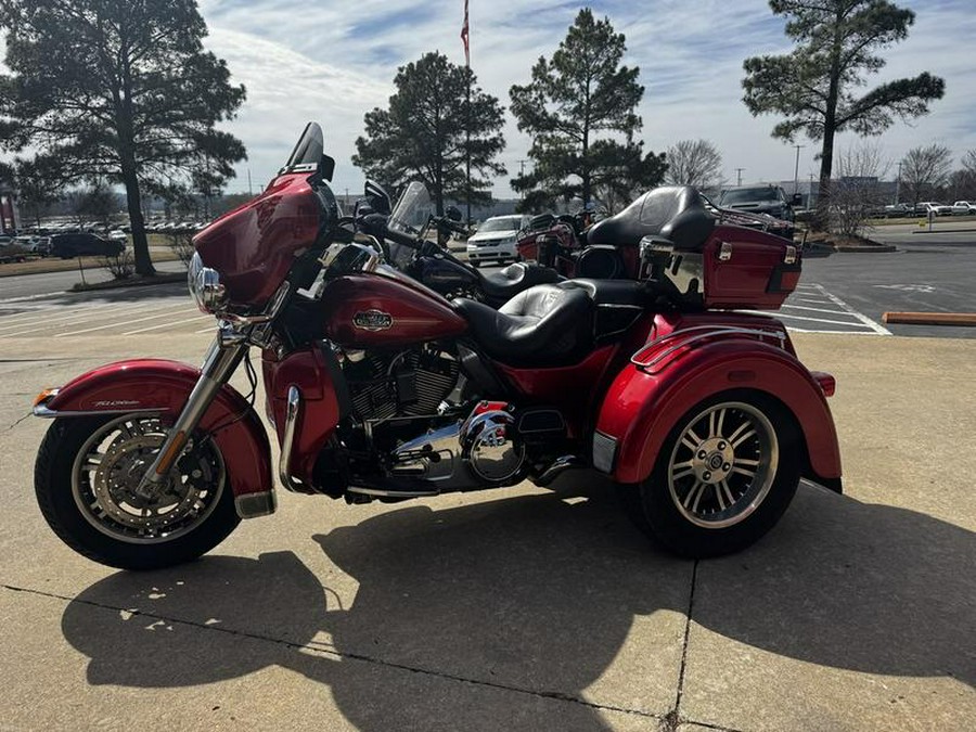 2013 Harley-Davidson® FLHTCUTG - Tri Glide® Ultra Classic®