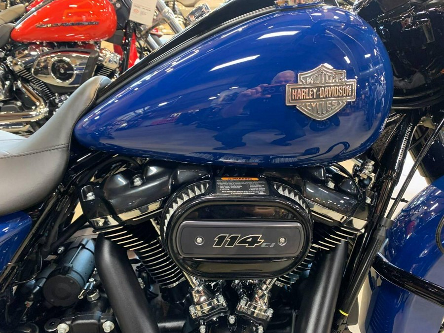 2023 Harley-Davidson® Road King® Special Bright Billiard Blue