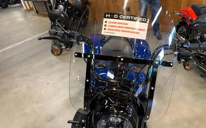 2023 Harley-Davidson® Road King® Special Bright Billiard Blue