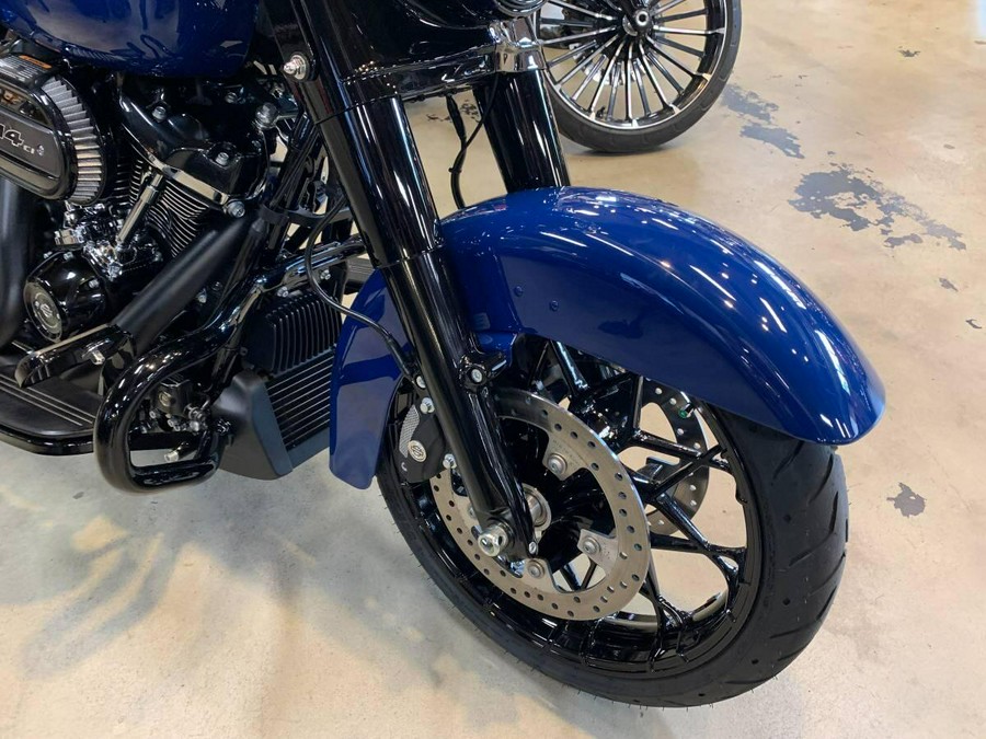 2023 Harley-Davidson® Road King® Special Bright Billiard Blue