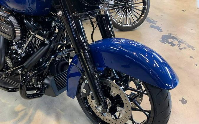 2023 Harley-Davidson® Road King® Special Bright Billiard Blue
