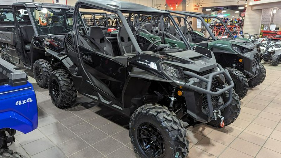 New 2024 CAN-AM COMMANDER XT 60 700 BK CALI 24 XT 700