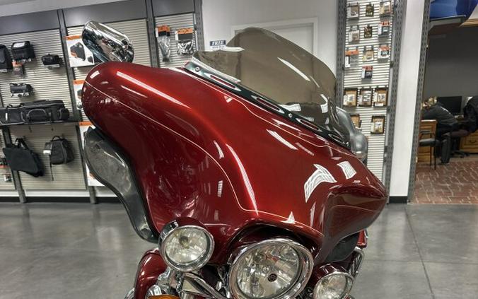 2009 Harley-Davidson® Electra Glide® Ultra Classic® RED HOT SUNGLO W/PINSTRIPE