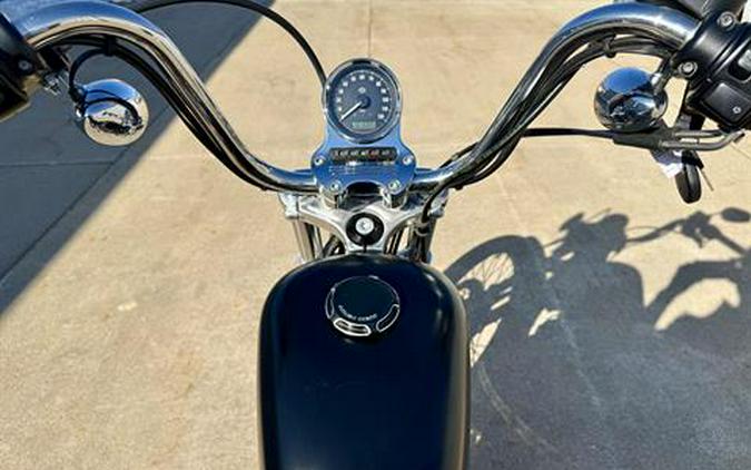 2014 Harley-Davidson Sportster® Seventy-Two®