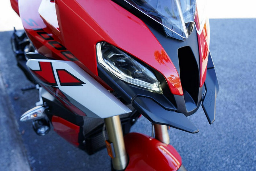 2021 BMW S 1000 XR Racing Red
