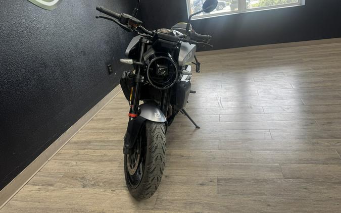 2025 Husqvarna Vitpilen 801