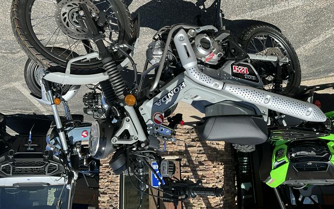 2025 Honda TRAIL 125 Pearl Smoking Gray - HM2395