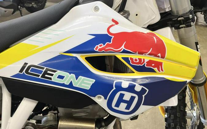 2015 Husqvarna® FC250 MOTOCROSS