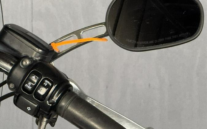 2015 Harley-Davidson Heritage Softail Classic FLSTC BLACK W/ PINSTRI