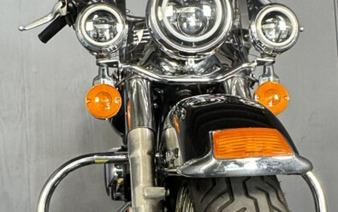 2015 Harley-Davidson Heritage Softail Classic FLSTC BLACK W/ PINSTRI