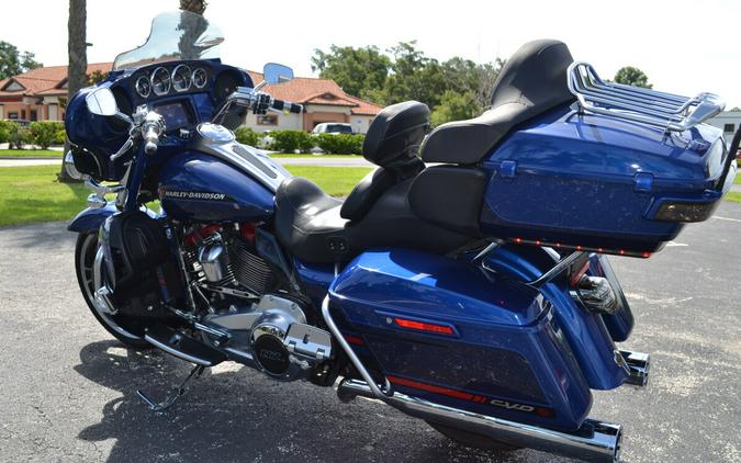 2020 Harley-Davidson CVO™ Limited Moonlight Blue & Deep Sea Blue - FLHTKSE