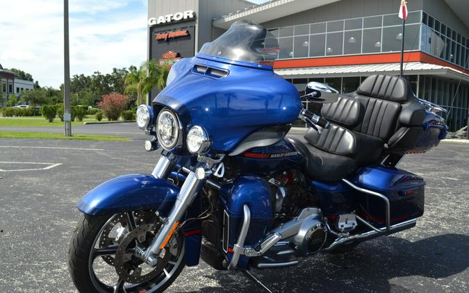 2020 Harley-Davidson CVO™ Limited Moonlight Blue & Deep Sea Blue - FLHTKSE