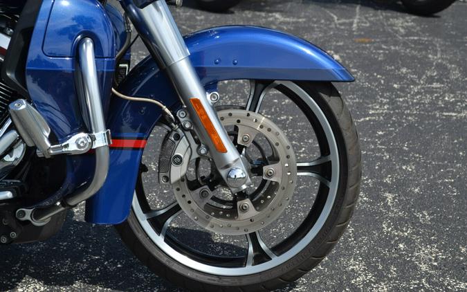 2020 Harley-Davidson CVO™ Limited Moonlight Blue & Deep Sea Blue - FLHTKSE