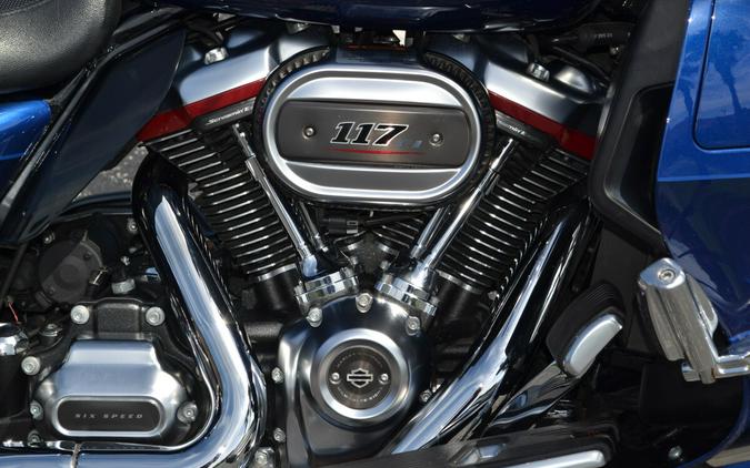 2020 Harley-Davidson CVO™ Limited Moonlight Blue & Deep Sea Blue - FLHTKSE