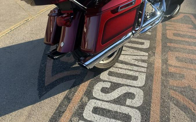 2023 Harley-Davidson® Ultra Limited Heirloom Red Fade